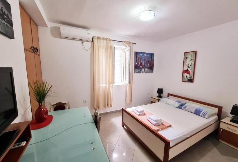 اتاق اکونومی, Apartments Pier