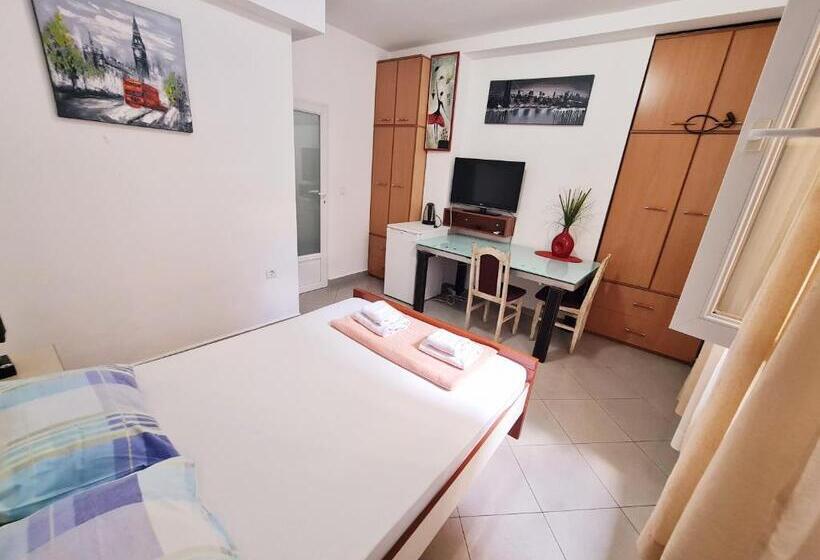 اتاق اکونومی, Apartments Pier