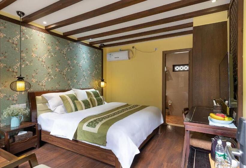 Номер Deluxe, Lijiang Gui Yuan Tian Ju Guesthouse