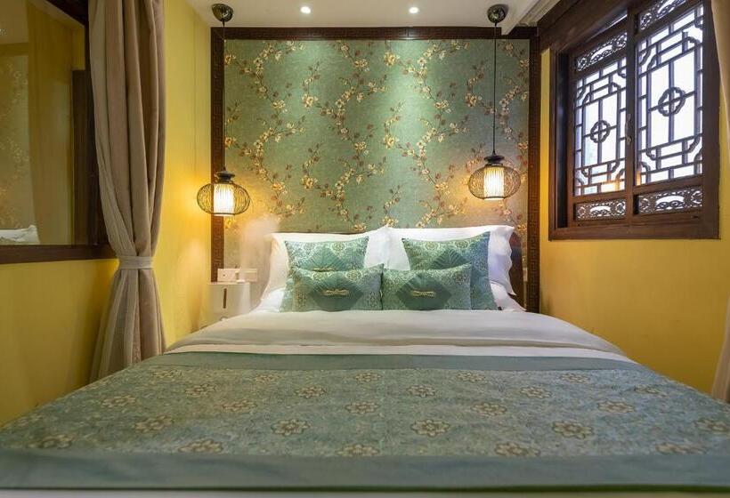Люкс 2 Спальни, Lijiang Gui Yuan Tian Ju Guesthouse