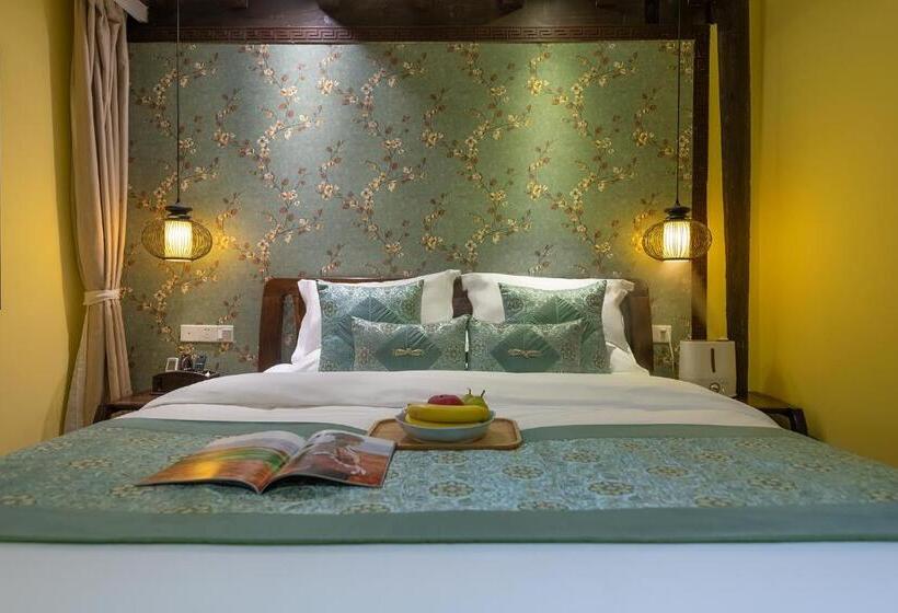 Люкс 2 Спальни, Lijiang Gui Yuan Tian Ju Guesthouse