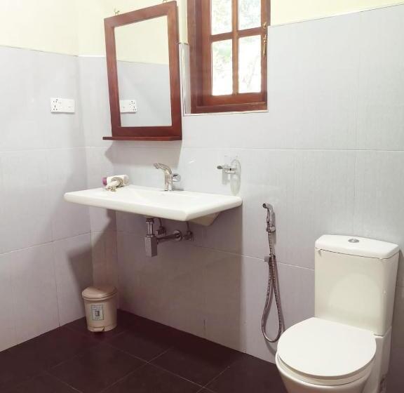 غرفة قياسية سرير كينج, Sigiriya Paradise Inn