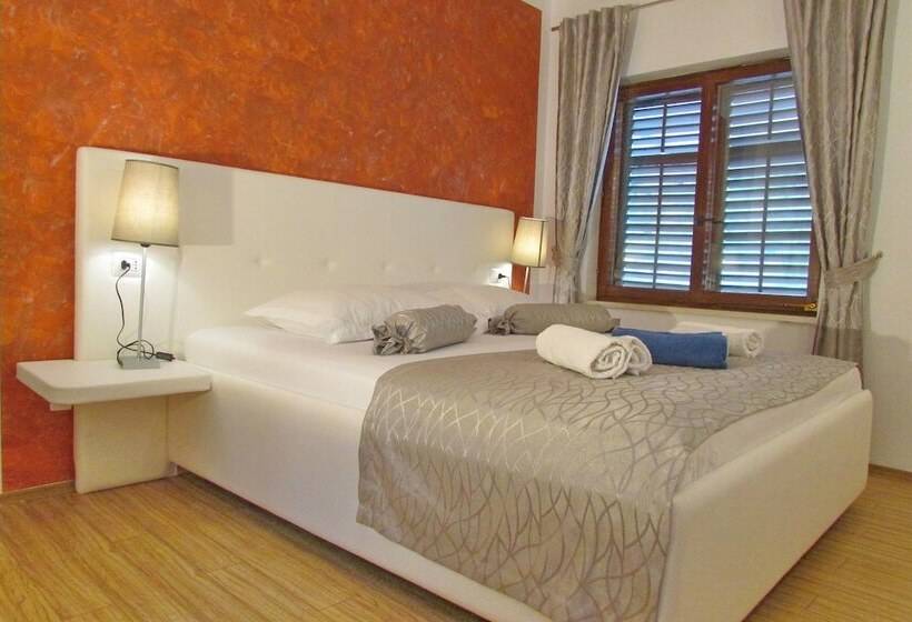 Четырехместный Номер Стандарт, Villa Mirosa