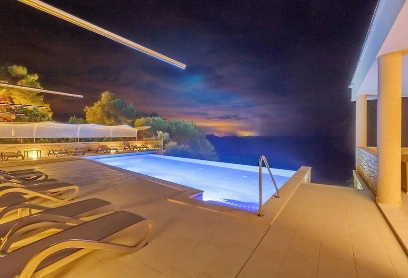 Номер Стандарт с Террасой, Villa Mirosa