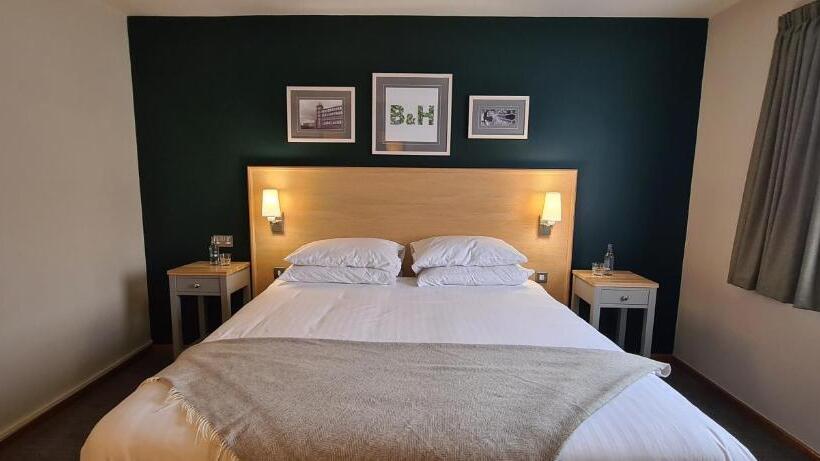 Номер Стандарт, Boat & Horses Inn