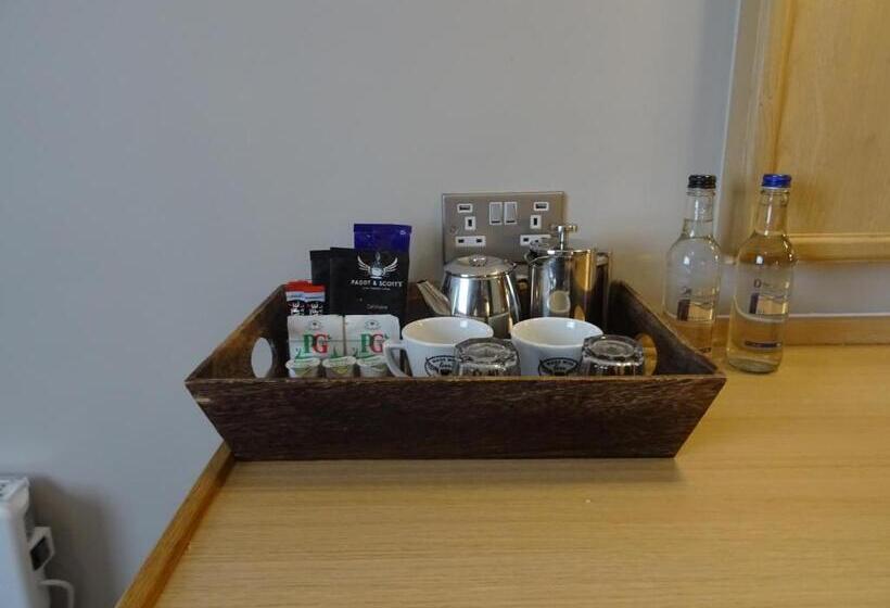 Семейный Номер, Boat & Horses Inn