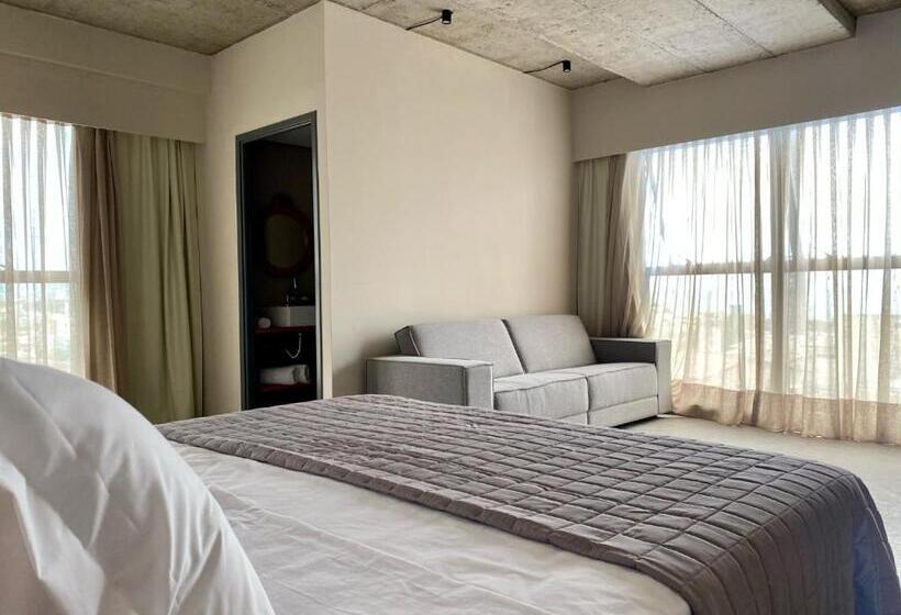 سوئیت با تخت بزرگ, 9006 Suites Natal