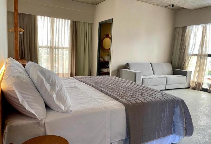 سوئیت با تخت بزرگ, 9006 Suites Natal