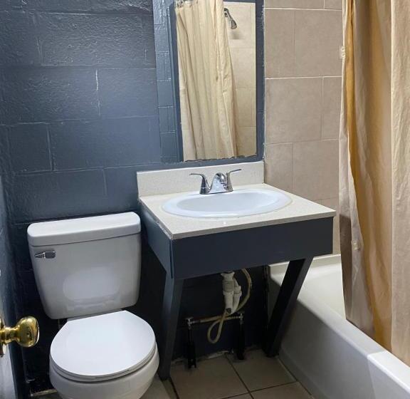 Номер Economy, Budget Inn