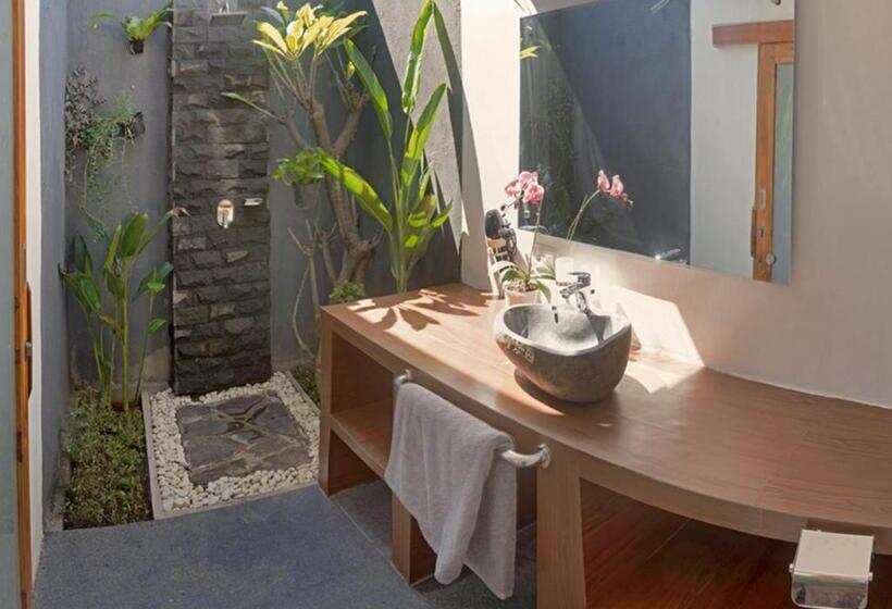 Семейный Номер Deluxe, Villa Manayasa