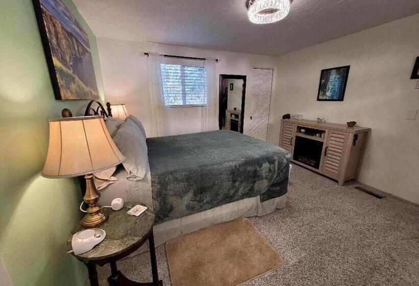 Номер Deluxe, Misty Valley Inn