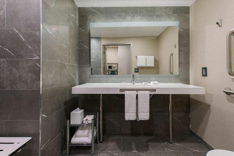 스탠다드 룸 킹사이즈 침대, Ac Hotel By Marriott Tallahassee Universities At The Capitol