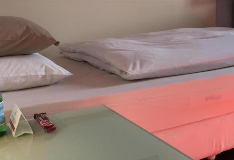 Номер Стандарт Индивидуальный, Art 'otel