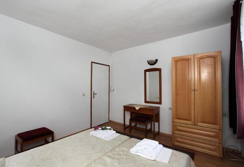 Апартаменты 1 Спальня Вид на Море, Family Hotel Verona