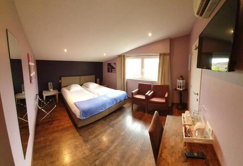 Номер Стандарт, B&b De Edelsteen