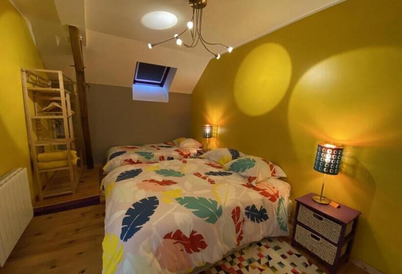 Quarto Triplo Estandar, Le Moulin De Razou