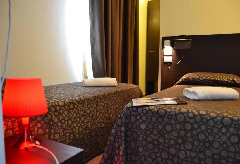 Quarto Estandar Individual, Morena