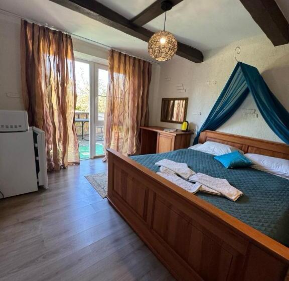اتاق استاندارد با تراس, Mayak Resort