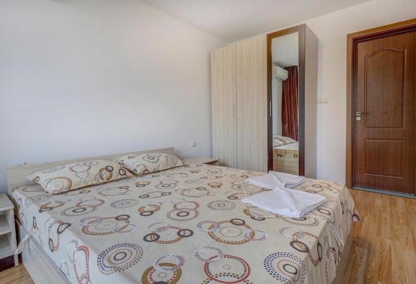 Номер Дюплекс, Saint George Hotel 1