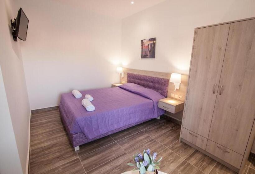 استودیوی استاندارد, Del Mar  Adults Only