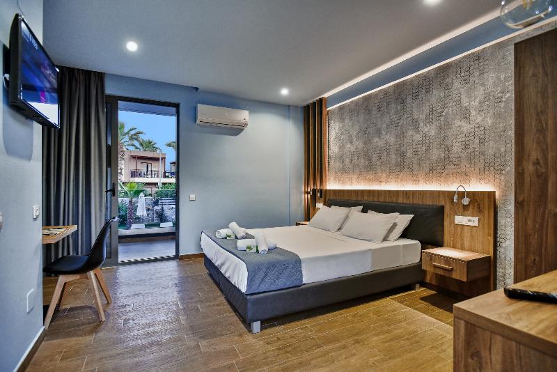 استودیوی سوپریور, Del Mar  Adults Only