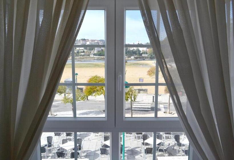 Habitación Premium Vista al Mar., Alda Santa Cristina