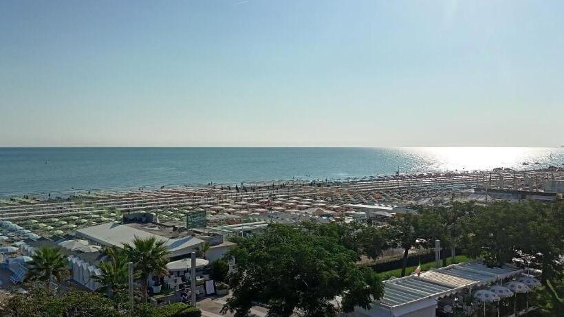 Четырехместный Номер Superior, Ascot Riccione