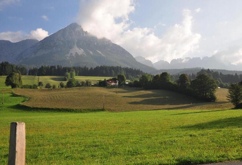 Полулюкс Вид на Горы, Landhotel Föhrenhof Ellmau