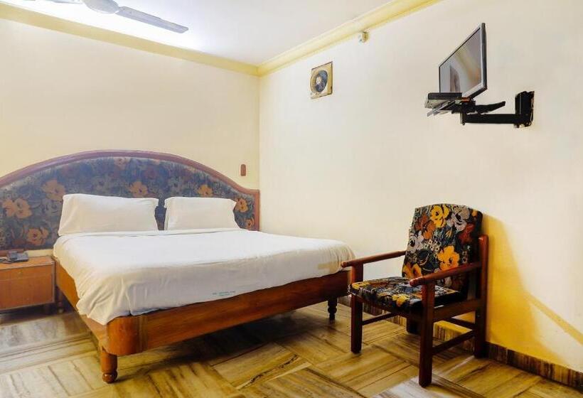 Трехместный Номер Классика, Viceroy Inn