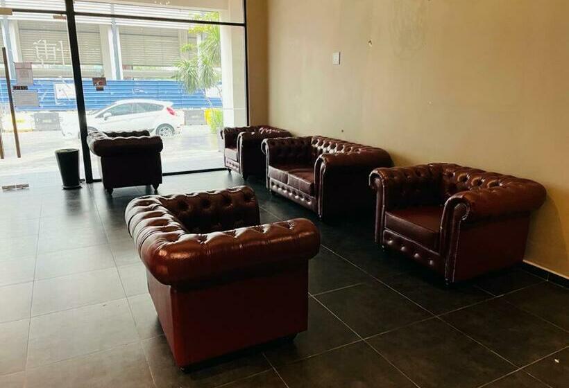 Номер Deluxe Кровать Кинг, Geo Boutique Hotel   Seri Kembangan