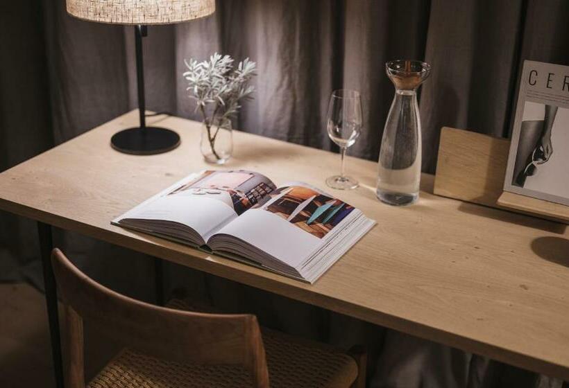 Люкс Повышенной Комфортности, Zelloon Boutique
