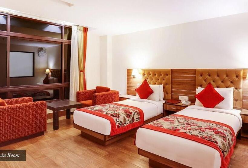 Номер Deluxe, Sobralia Casino Resort & Spa