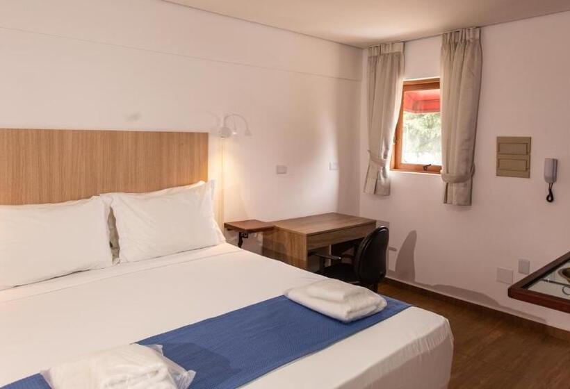 استودیوی لوکس, Chalet Monet  Granja Vianna