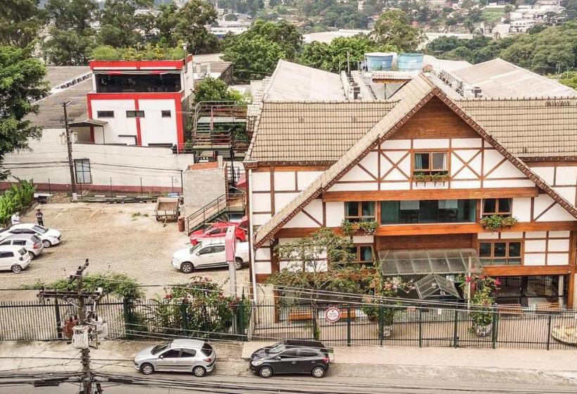 استودیوی لوکس, Chalet Monet  Granja Vianna