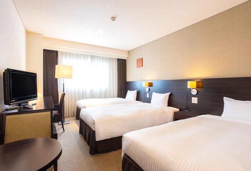 标准三人间, Art Hotel Hirosaki City