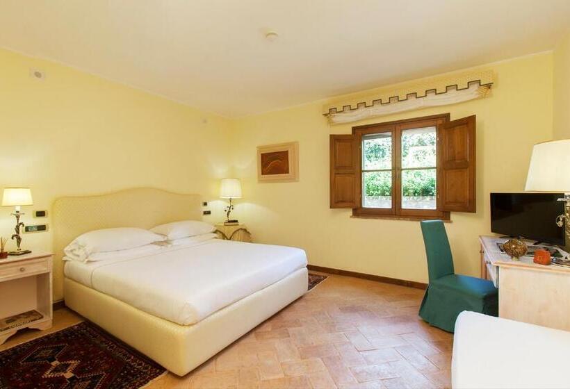 Номер Стандарт Трехместный, Sovana Hotel & Resort