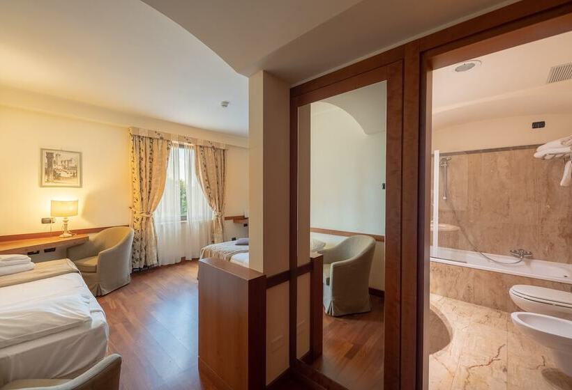 غرفة عائلية, Valle Di Assisi Hotel & Spa