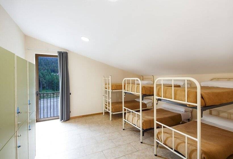 패밀리 룸, Abrigall Hostel Masella