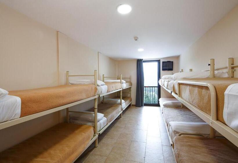 패밀리 룸, Abrigall Hostel Masella