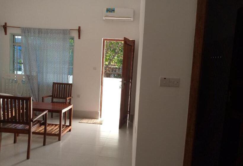 Номер Стандарт с Балконом, Ndiro Beach House Kendwa