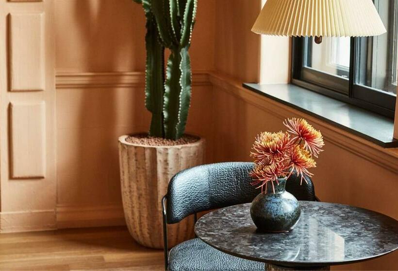 带观景的豪华间, Downtown Los Angeles Proper Hotel, A Member Of Design Hotels