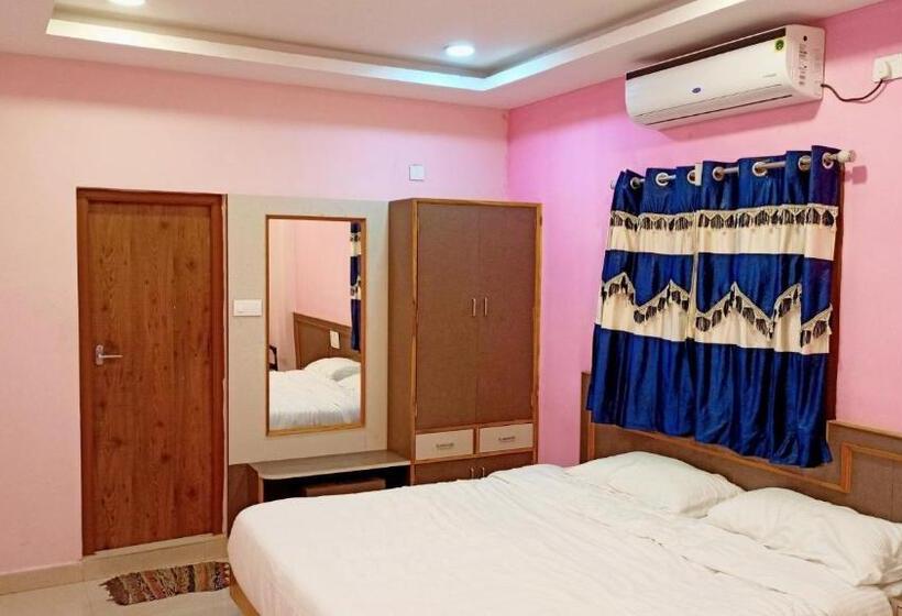 Номер Economy, Aarthi Residency