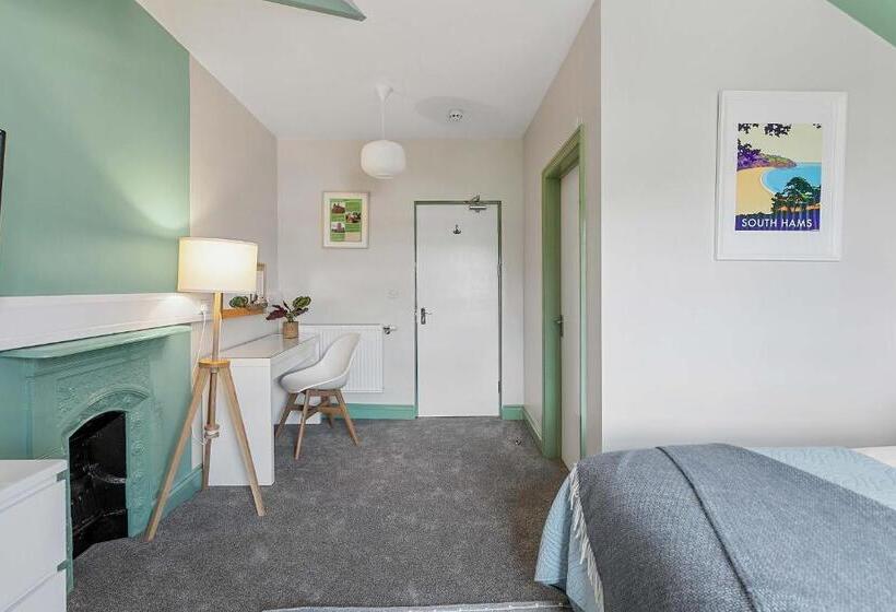 Номер Deluxe Кровать Кинг, Park View R & R   Adult Only   Self Catering   Free Parking   Ev Point