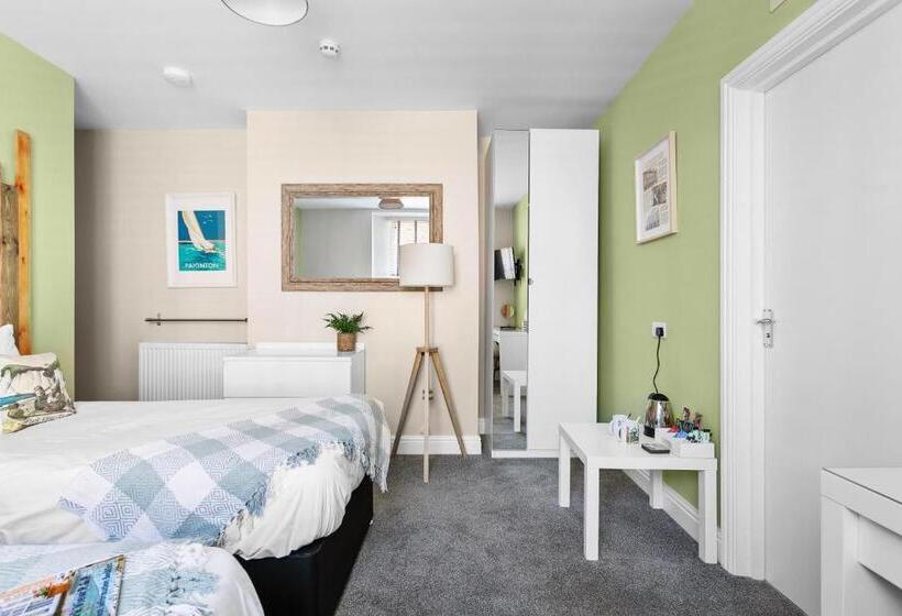 Номер Superior Кровать Кинг, Park View R & R   Adult Only   Self Catering   Free Parking   Ev Point