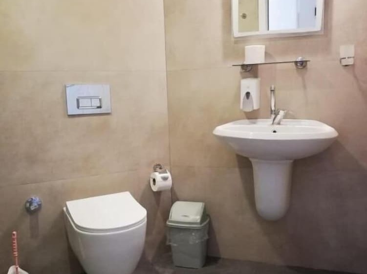 Номер Стандарт Трехместный, Viras