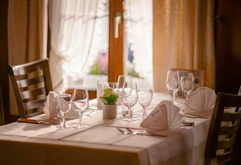 Номер Стандарт, Restaurant Bad Gutenburg
