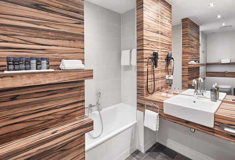 Полулюкс Президентский, H4 Hotel Münster