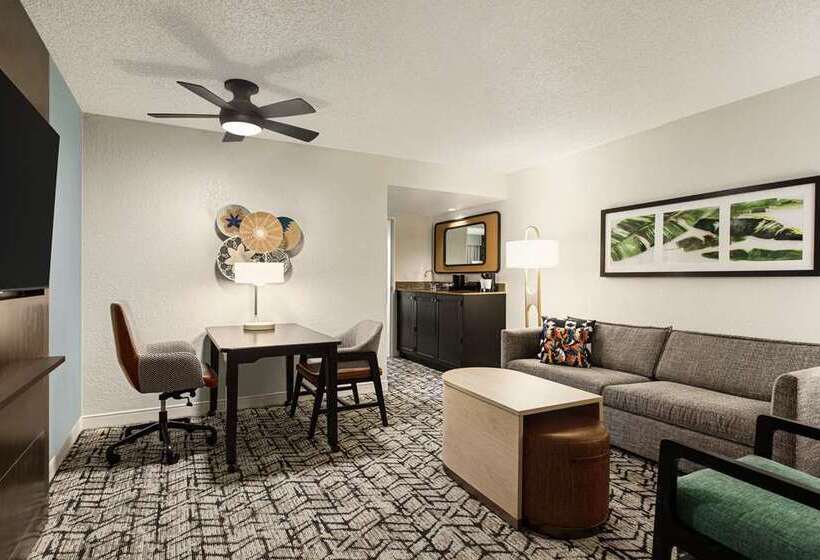 سوییت, Embassy Suites By Hilton Dorado Del Mar Beach Resort