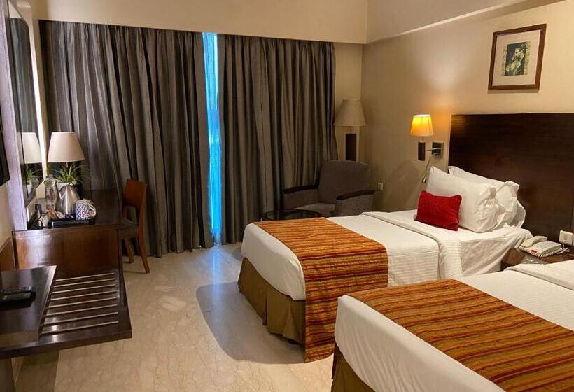 اتاق کلاب, Fortune Select Exotica, Navi Mumbai   Member Itc S Hotel Group
