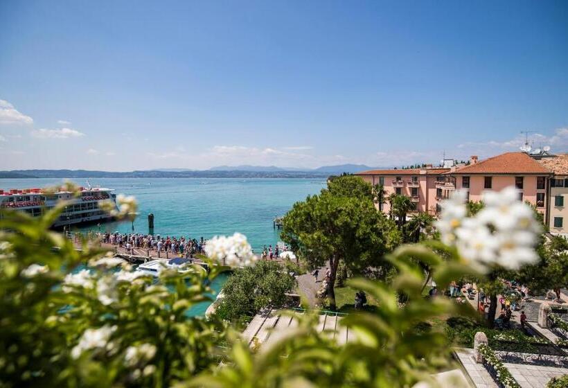 Номер Стандарт Вид на Озеро, Sirmione Terme
